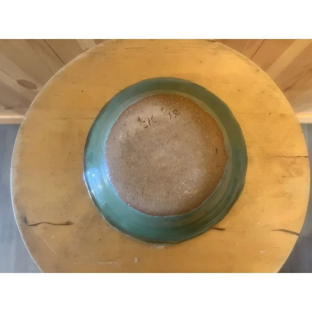 Pottery  Bowl  Unique Fish Trim glaze. Signed BK 98 7” (6092)